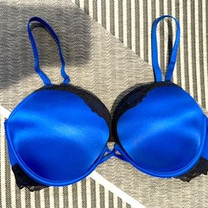 Victoria’s Secret Bombshell Bra